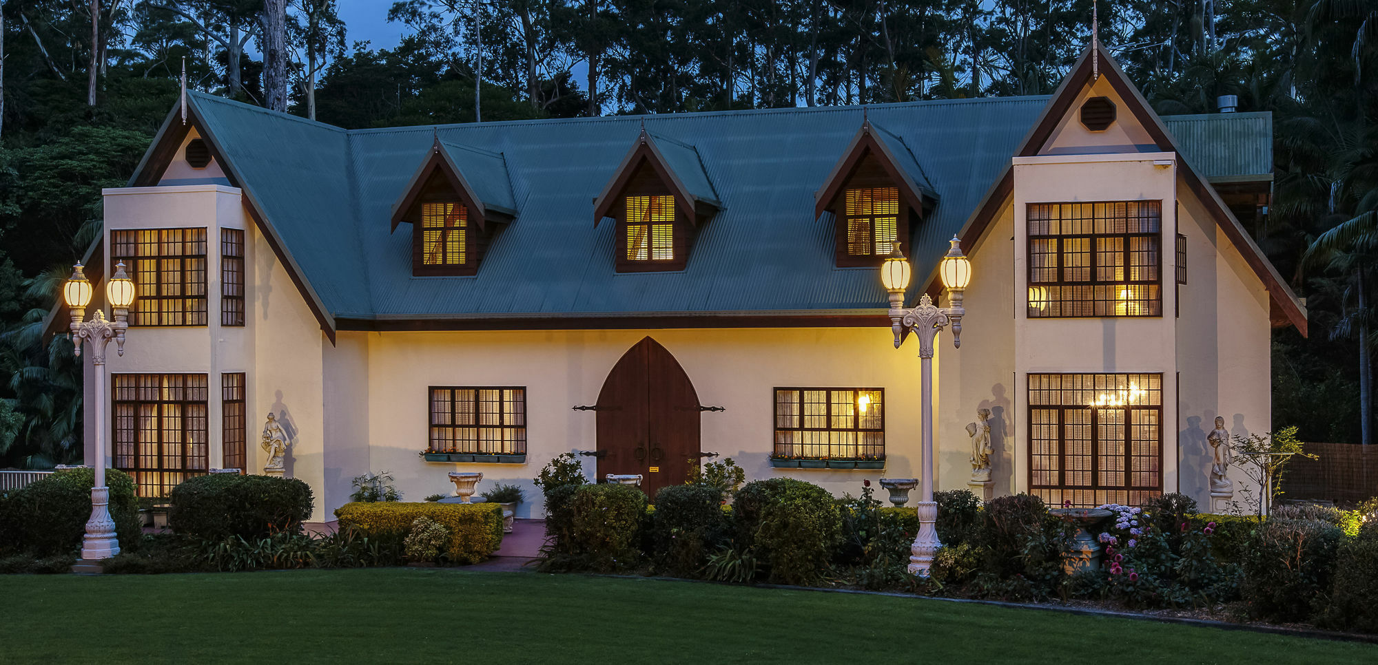 Mt Tamborine Stonehaven Manor Hotel Gold Coast Exterior photo